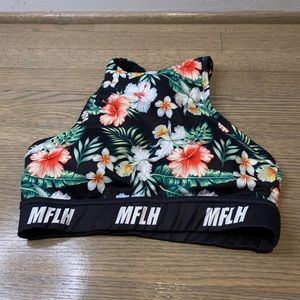 MFLH Floral Chestee